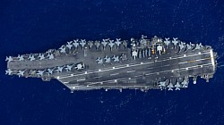 مجموعة القتال لحاملة الطائرات الأمريكية USS أبراهام لنكولن